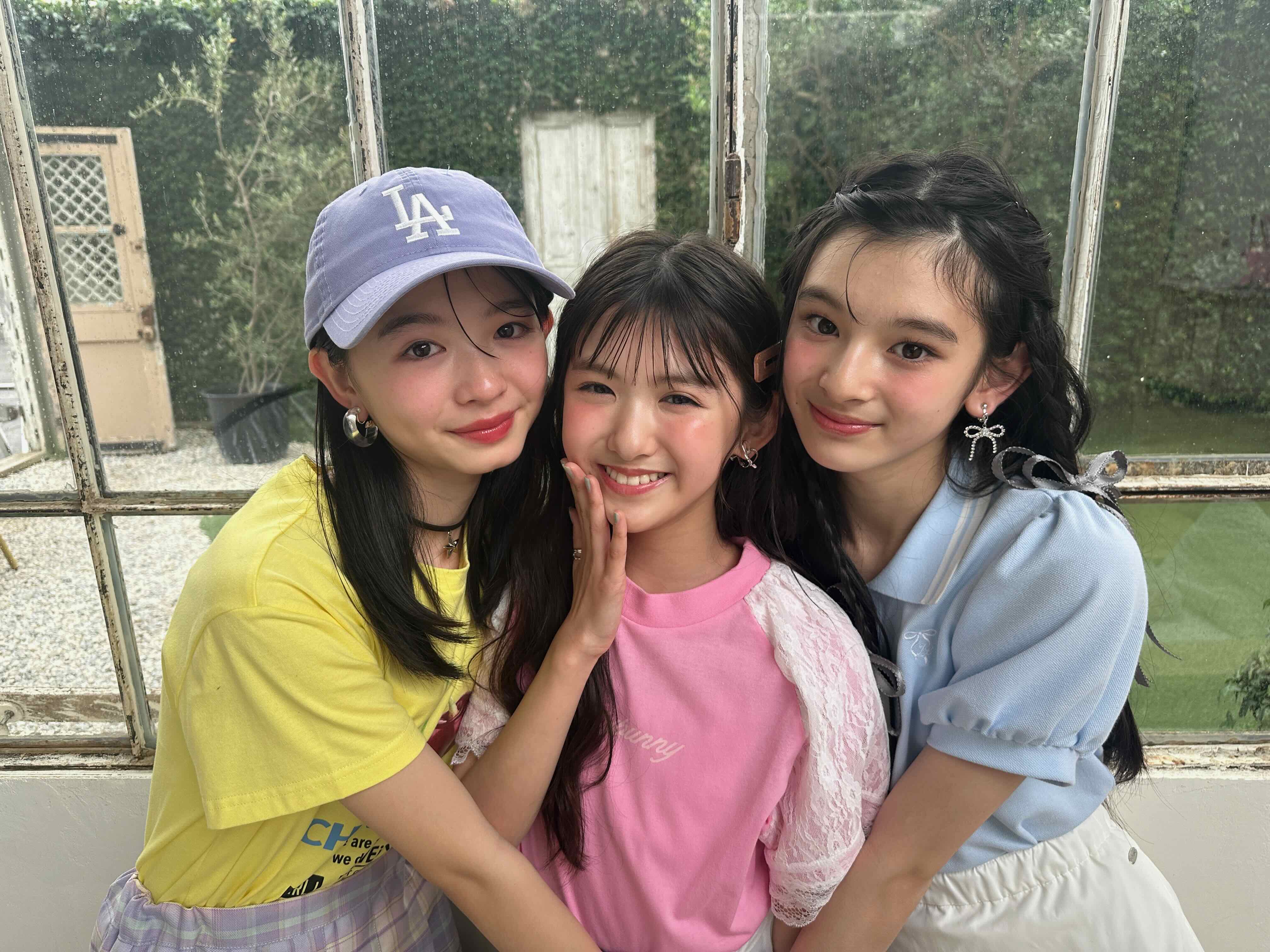 ニコ☆プチ8月号のカバーガールはこの3人♡」【8月号オフショット#1