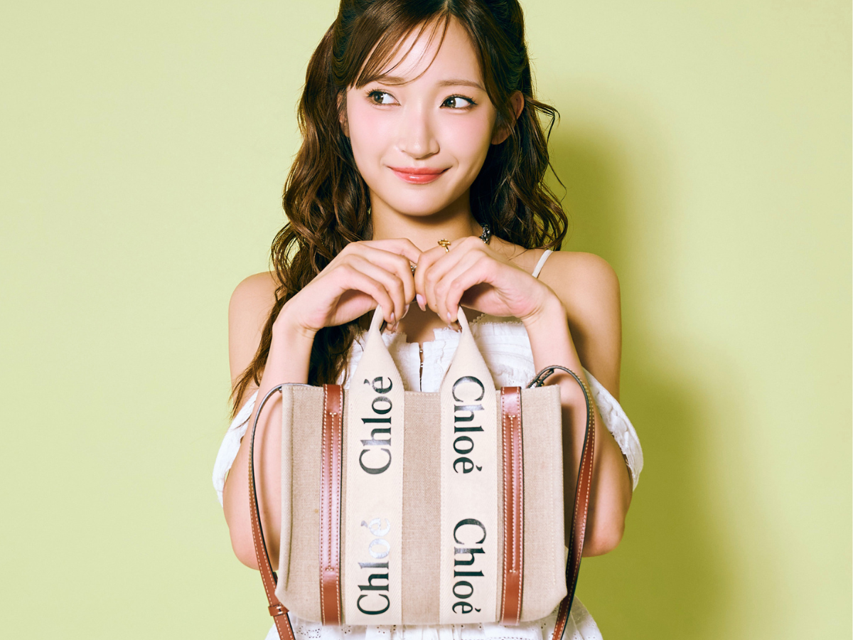 バッグの中身連載♡第12回は特別版】Girls²（ガールズガールズ