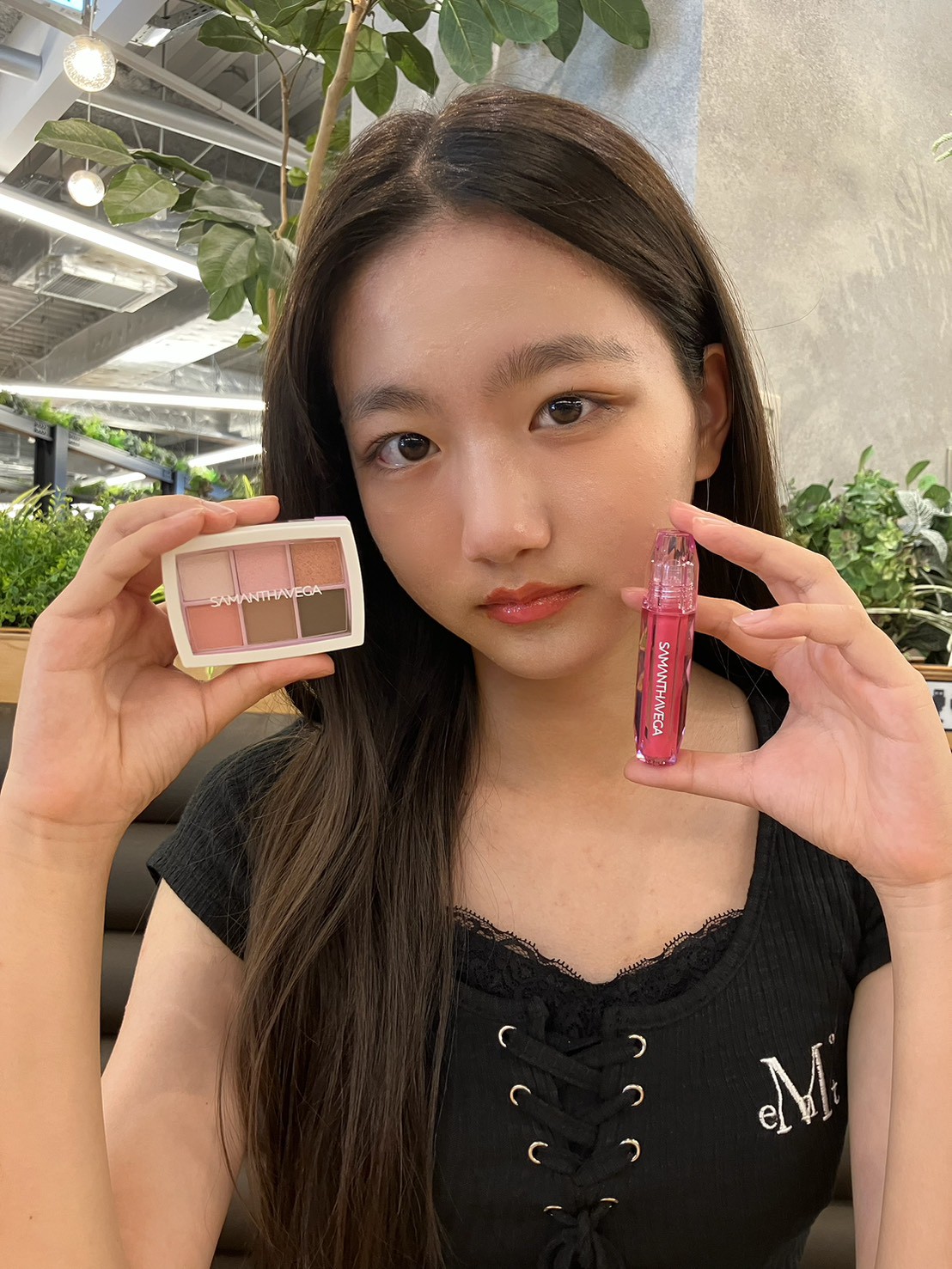 アイシャドウパレットとリップグロスセット 夏号ふろく】SAMANTHAVEGAの6色アイシャドウパレット＆リップグロスで